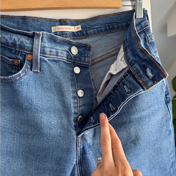 Levi's Wedgie Straight Blue Jeans - Picture 4 of 9